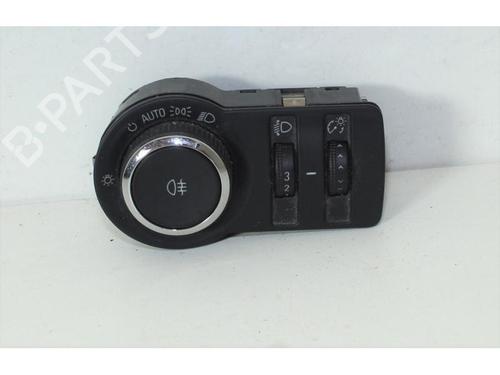 Used Switch OPEL INSIGNIA A (G09) 2.0 CDTI (68) (160 hp) 15145751