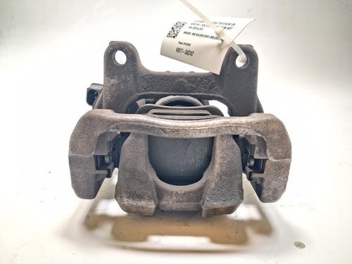Used Right front brake caliper Right front brake caliper MERCEDES-BENZ GLB (X247) GLB 180 d (247.610) (116 hp) 40215738 40215738