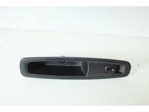 Raamschakelaar rechts voor RENAULT KADJAR (HA_, HL_) 1.5 dCi 110 (HLA3) (110 hp) 15145707