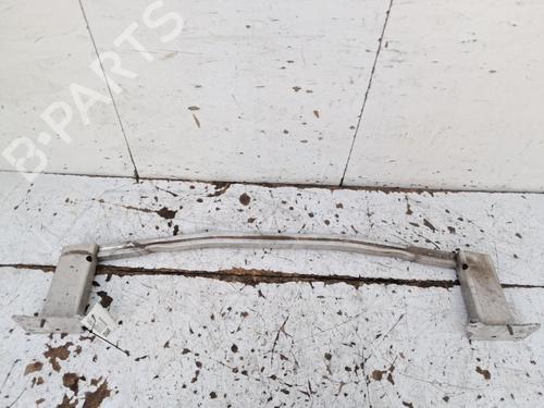 Used Front bumper reinforcement Front bumper reinforcement 37872332 37872332