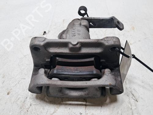 Used Right front brake caliper Right front brake caliper FIAT SCUDO Van 1.5 Multijet 120 (506) (120 hp) 35750607 35750607