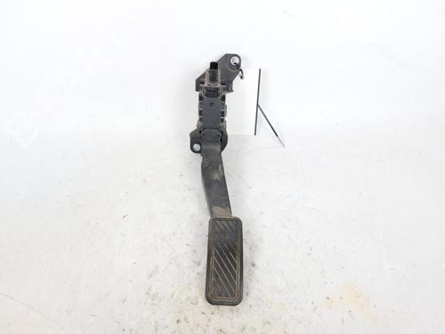 Used Pedal Pedal 15157716 15157716
