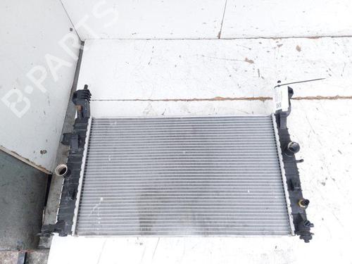 Used Water radiator Water radiator OPEL MERIVA A MPV (X03) 1.4 16V Twinport LPG (E75) (90 hp) 33571750 33571750