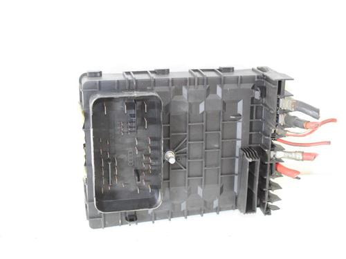 Used Fuse box Fuse box 15145272 15145272