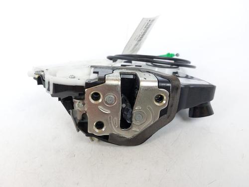 Front right lock TOYOTA YARIS (_P13_) 1.5 Hybrid (NHP130_, NHP130) | BP15171652C97 