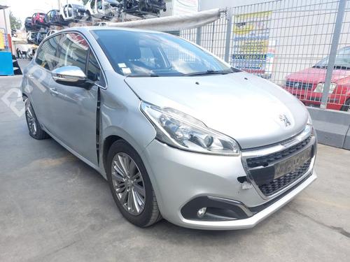 Right front door PEUGEOT 208 I (CA_, CC_) 1.6 BlueHDi 100 | BP27538166C3