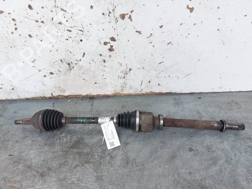 Drivaksel fortil Højre Drivaksel fortil Højre RENAULT CLIO III (BR0/1, CR0/1) 1.5 dCi (C/BR0G, C/BR1G) (68 hp) 37088483 37088483