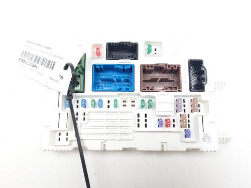 Used Fuse box PEUGEOT 308 III (FB_, FH_, FP_, F3_, FM_) BlueHDi 130 (FBYHZL, FBYHZT) (131 hp) 24237933