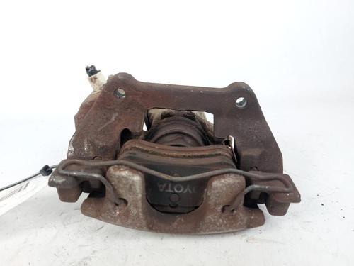 Used Left front brake caliper TOYOTA YARIS (_P13_) 1.5 Hybrid (NHP130_, NHP130) (101 hp) 20502373