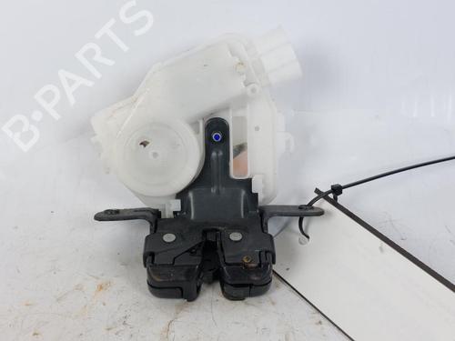 Used Tailgate lock TOYOTA YARIS (_P13_) 1.0 (KSP130_, KSP130) (69 hp) 18068004