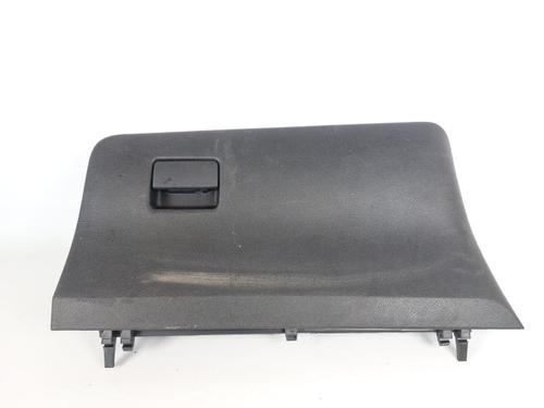 Used Glove box TOYOTA YARIS (_P13_) 1.5 Hybrid (NHP130_, NHP130) (101 hp) 21261806