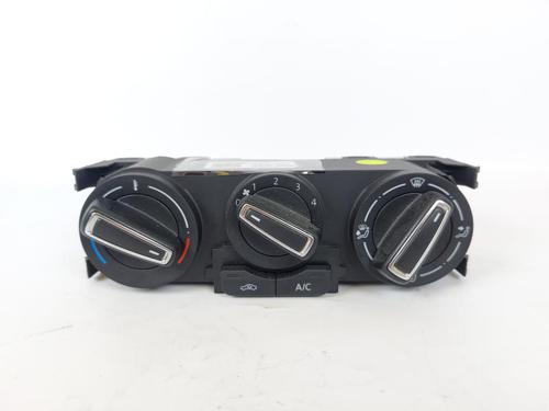 Used Climate control VW POLO V (6R1, 6C1) 1.2 TSI 16V (90 hp) 15174729