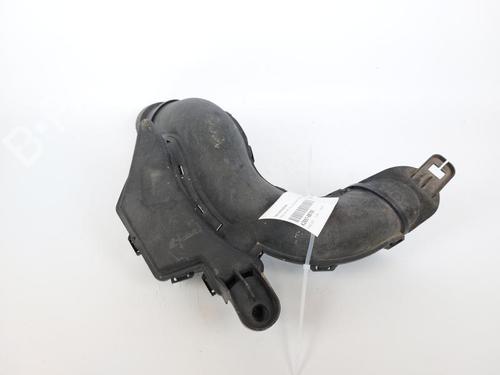 Used Air filter box NISSAN JUKE (F15) 1.2 DIG-T (115 hp) 15942255