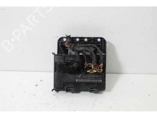 Used Electronic module Electronic module VW PASSAT B6 (3C2) 1.9 TDI (105 hp) 15146557 15146557