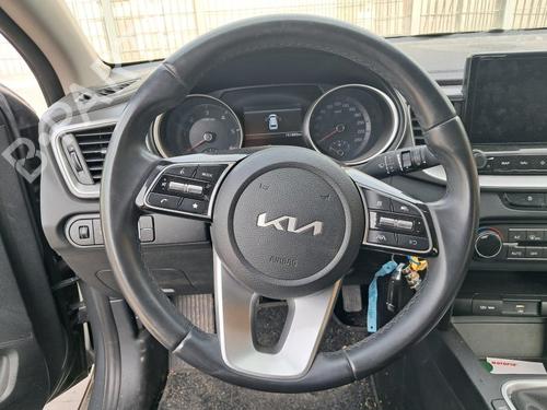 Left front fog light KIA CEED Sportswagon (CD) 1.6 CRDi 136 | BP35942947C30 - Image 16