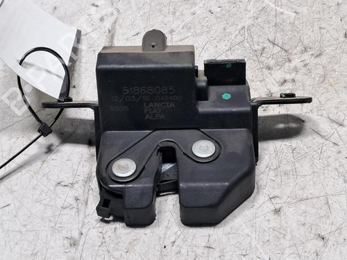 tailgate-lock-fiat-tipo-saloon-356_-357_-2015-33194973 main image