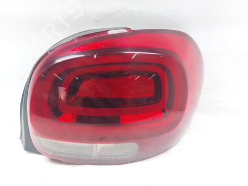 Used Right taillight CITROËN C3 III (SX) 1.2 THP 110 (SXHNPS, SXHNZT, SXHNZ6) (110 hp) 28689447