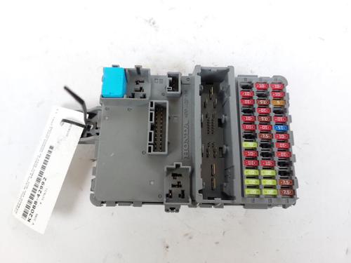Used Fuse box Fuse box 15156795 15156795