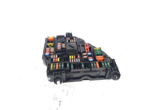 Used Fuse box BMW 5 Touring (F11) 525 d xDrive (218 hp) 15152208