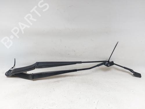 front-windshield-wiper-arm-fiat-500x-334_-2014-28618789 main image