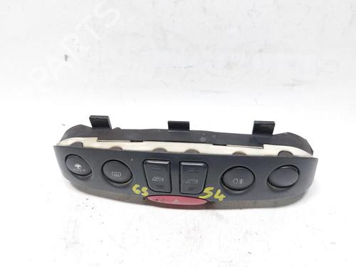 Used Left front window switch Left front window switch FIAT PUNTO (188_) 1.2 60 (188.030, .050, .130, .150, .230, .250) (60 hp) 33195480 33195480