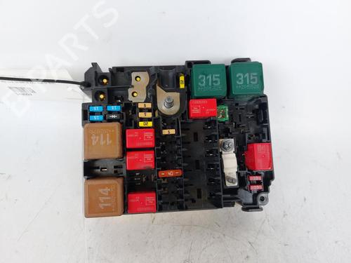Used Fuse box Fuse box CITROËN C3 III (SX) 1.2 PureTech 82 (83 hp) 15139673 15139673