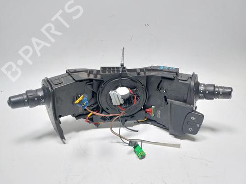 Used Steering column stalk RENAULT CLIO III (BR0/1, CR0/1) 1.2 16V Hi-Flex (BR1U, CR1U) (75 hp) 30531181