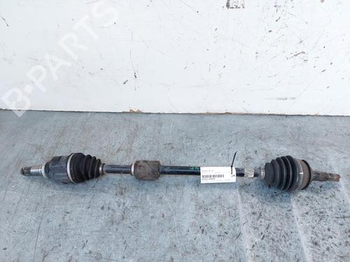 Used Right front driveshaft TOYOTA YARIS (_P13_) 1.5 Hybrid (NHP130_, NHP130) (101 hp) 15166106