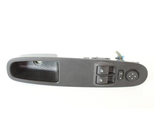 Used Left front window switch Left front window switch LANCIA YPSILON (312_) 1.2 Bi-fuel (312.YXA1A) (69 hp) 22753929 22753929