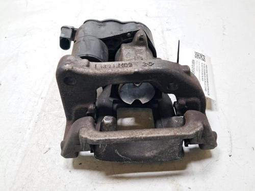 Used Right front brake caliper Right front brake caliper DS DS 7 Crossback (J4_, JR_, JC_) 1.5 BlueHDi 130 (JCYHZJ, JCYHZR) (130 hp) 33197990 33197990