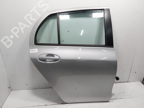 Dør højre bagtil TOYOTA YARIS (_P9_) 1.33 VVT-i (NSP90_, NSP90R) (100 hp) 30801841