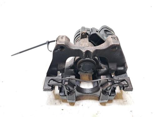 Used Right front brake caliper SKODA KAROQ (NU7, ND7) 2.0 TDI (116 hp) 31011059