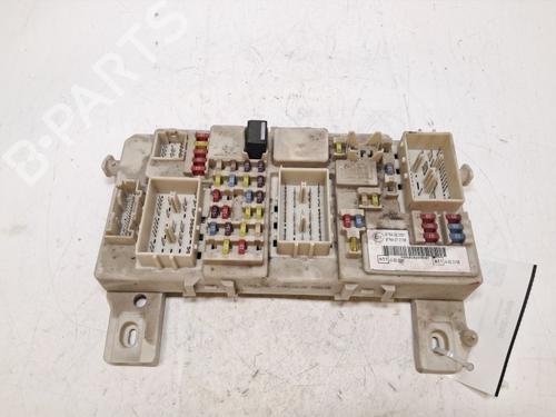 Used Fuse box Fuse box 38745719 38745719