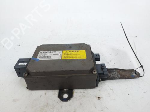 Used Engine control unit (ECU) RENAULT LAGUNA III Grandtour (KT0/1) 2.0 dCi (KT01, KT08, KT09, KT0K, KT12, KT1D, KT1W) (150 hp) 17472477