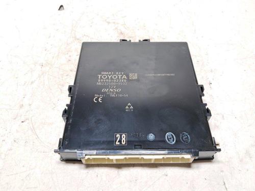 Used Engine control unit (ECU) Engine control unit (ECU) TOYOTA AURIS (_E18_) 1.8 Hybrid (ZWE186_, ZWE186R) (136 hp) 34119024 34119024