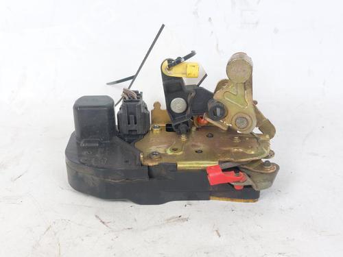 Używane Zamek drzwi przednich prawych CHRYSLER VOYAGER IV (RG, RS) 2.5 CRD (141 hp) 15892675