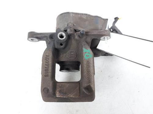 Used Right front brake caliper CITROËN C4 Picasso II 1.6 BlueHDi 120 (120 hp) 15169811