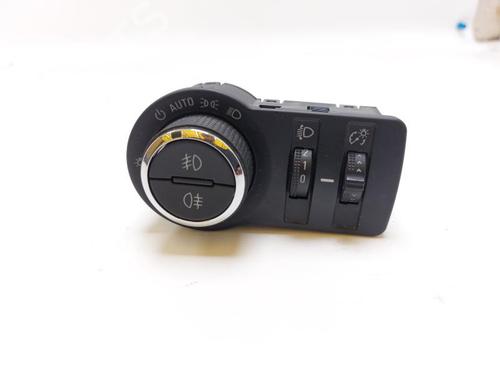 Used Switch OPEL MOKKA / MOKKA X (J13) 1.4 4x4 (_76) (140 hp) 29050340