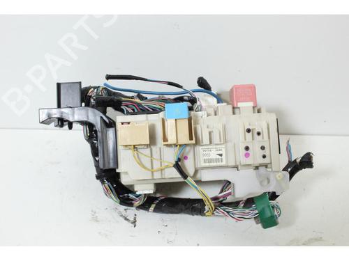 Fuse box TOYOTA URBAN CRUISER (_P1_) 1.4 D-4D (NLP110_, NLP110R) | BP15146337E1