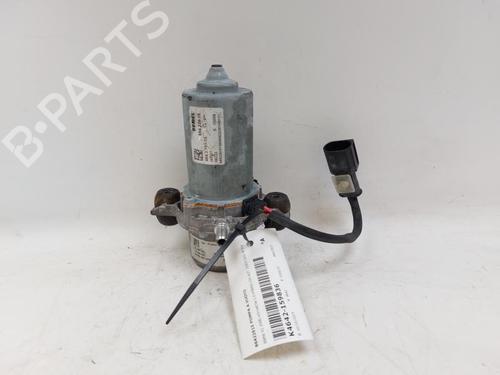 Used Vacuum pump BMW X1 (F48) xDrive 25 e Plug-in-Hybrid (220 hp) 29522915