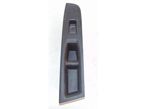 Used Right front window switch TOYOTA YARIS (_P13_) 1.5 Hybrid (NHP130_, NHP130) (101 hp) 15140468