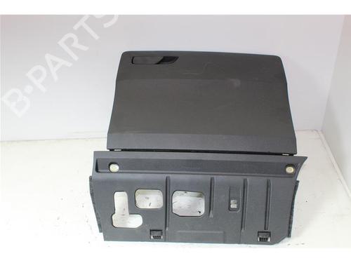 Hanskerom AUDI Q2 (GAB, GAG) 1.0 TFSI (115 hp) 15141896