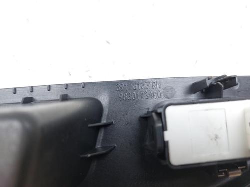 Left front window switch OPEL CORSA F (P2JO) 1.2 (68) | BP28374468I27 - Image 3