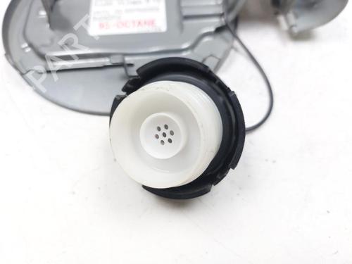 Klapa wlewu paliwa MITSUBISHI MIRAGE / SPACE STAR VI Hatchback (A0_A) 1.0 (A05A) | BP27537832C131 