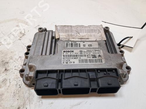 Used Engine control unit (ECU) Engine control unit (ECU) 37513562 37513562