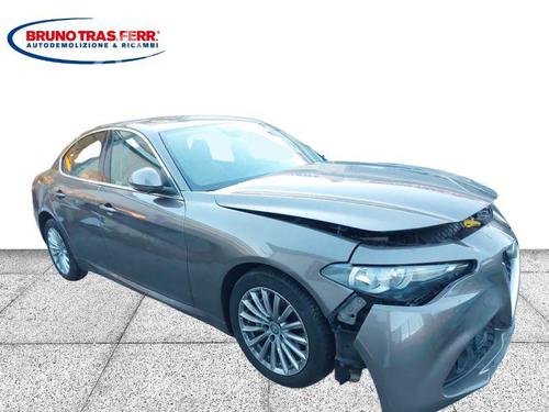 Gebruikte ALFA ROMEO GIULIA (952_) 2.2 D (952AEM250, 952AEA250) (150 hp) 4343038 Onderdelen