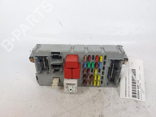 Used Fuse box Fuse box LANCIA DELTA III (844_) 1.6 D Multijet (844.AXC11, 844.AXC1A) (120 hp) 18328833 18328833