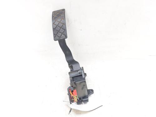 Used Pedal VW POLO V (6R1, 6C1) 1.4 TDI (75 hp) 26919079