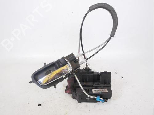 Used Rear right lock Rear right lock 15150560 15150560