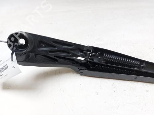 Front windshield wiper arm SUZUKI S-CROSS 1.4 Smart Hybrid (AKP414) | BP28374334C143 
